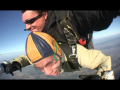 Baptême de l'air à 4000m. Promis c'est moi le gars avec le bonnet ridicule !